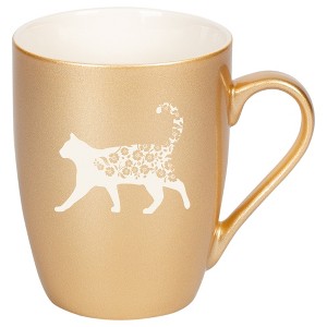 Elanze Designs Cat and Flowers 10 Ounce Ceramic Laser-Etched Engraved Drinkware Mug, Metallic Vegas Gold - 1 of 4