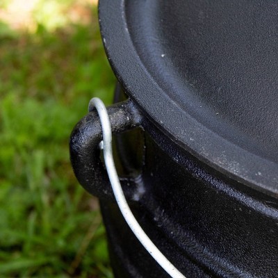 Black Cast Iron Round Campfire Cooking Kettle with Lid, 3 Quart