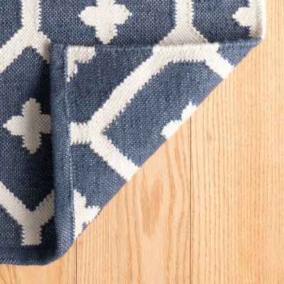 Elizabeth Navy and White Handwoven Synthetic 3' x 5' Rug