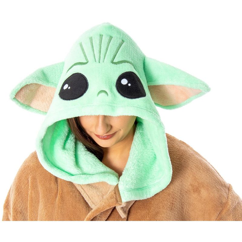 Star Wars Baby Yoda The Child Adult Costume Plush Robe Beige, 3 of 6
