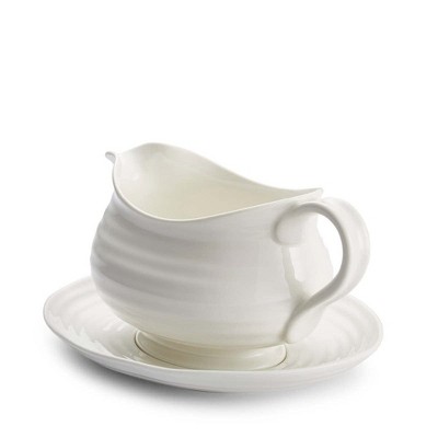 White Porcelain Ribbed Gravy Boat with Stand, 24 Oz