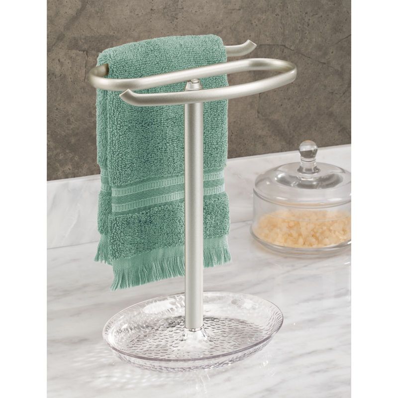 mDesign Steel Fingertip Towel Rack Stand with Tray, 2 of 6