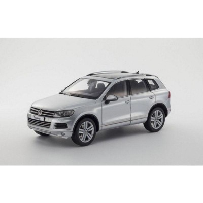 2010 Volkswagen Touareg V6 FSI Cool Silver Metallic 1/18 Diecast Car Model by Kyosho
