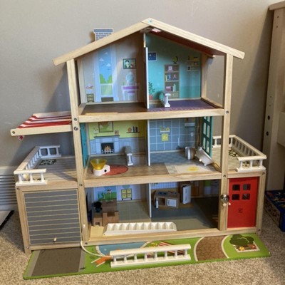 Hape All Season Dollhouse Review: A Kid's Dream Dwelling