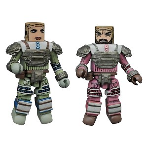 Diamond Comic Distributors, Inc. Aliens Minimates Series 3 2-Pack: Space Suit Dallas & Space Suit Lambert - 1 of 3