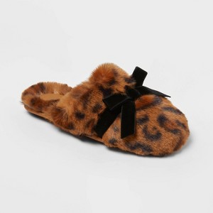 Women's Arbor Plush Scuff Slippers - Auden™ - 1 of 4