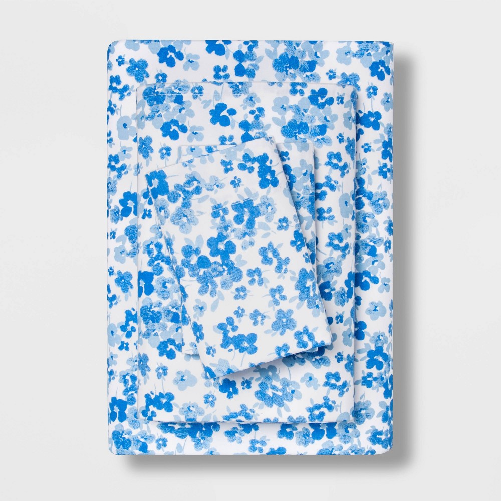 Queen Easy Care Printed Sheet Set Blue Floral - Room Essentials