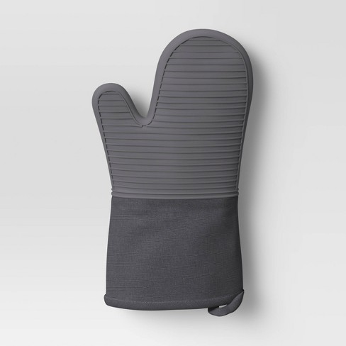 Oven Mitts.1 Pair of Cotton Short Oven Mitts with Silicone Grip