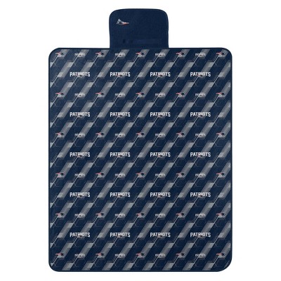 NFL New England Patriots Hexagon Stripe Picnic Blanket