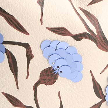 bachelor buttons cottage cream