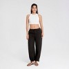 Women's Mid-Rise Barrel Leg Pull-On Pants - Universal Thread™ - 4 of 4