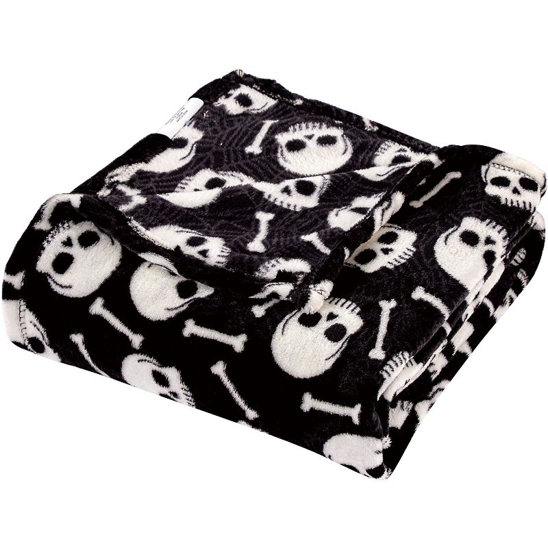 Extra Cozy and Comfy Microplush Throw Blanket (50"x60") - Skull & Bones, 2 of 4