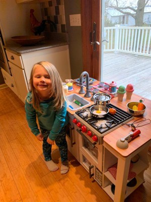 chefs cook and create island play kitchen