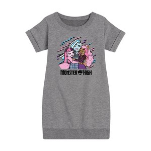 - Mattel - Bestie Big Hug Graphic Short Sleeve Fleece Dress - 1 of 4