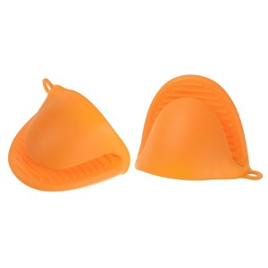 Unique Bargains Silicone Thickened Heat Resistant Anti-Slip Waterproof Oven Mitts  Red 2 Pcs - 1 of 4