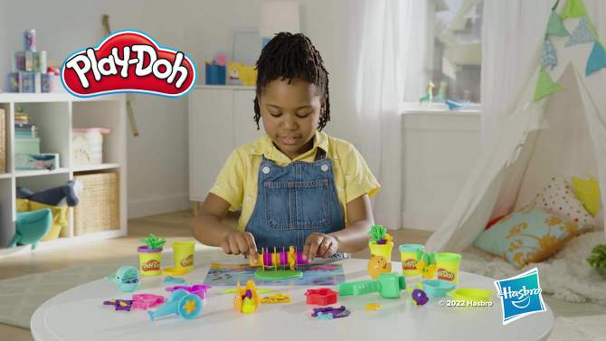 Play-Doh Ocean Friends Toolset, 2 of 12, play video