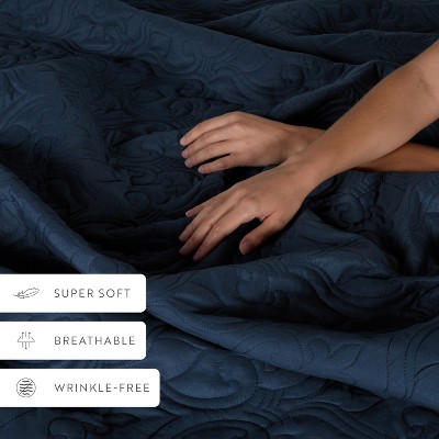 Becky Cameron Quilted Coverlet and Shams Set Damask Square Herringbone Pattern - Becky Cameron, Damask / Navy, King/California King — фото 8