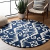 Wyndham WYD323 Hand Tufted Area Rug  - Safavieh - 2 of 3