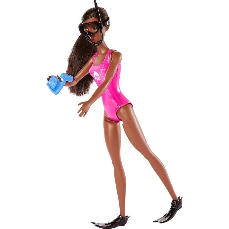 Barbie Careers Marine Biologist Doll Brunette &#38; Mobile Lab Playset 10+ pc, 3 of 6