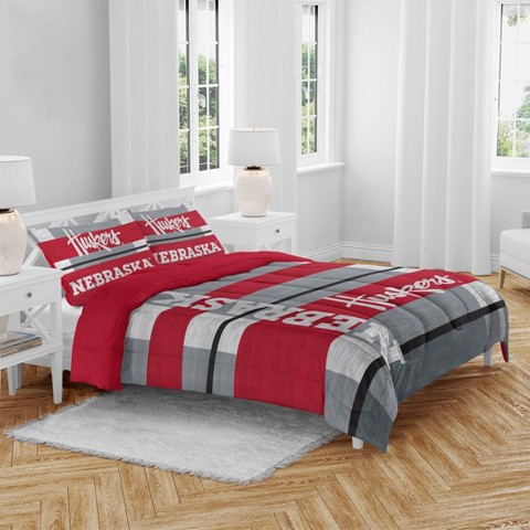 NCAA Nebraska Cornhuskers Heathered Stripe Queen Bedding Set in a Bag - 3pc