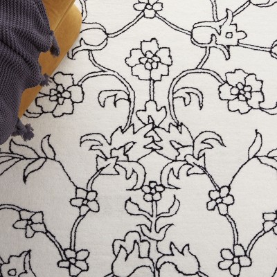 Ivory and Black Floral Tufted Handmade Wool Rug