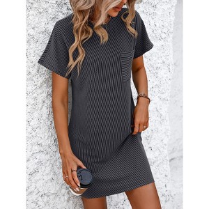 Women's Short Sleeve Dress Round Neck Casual Pocket Sundress Summer Dress - 1 of 4