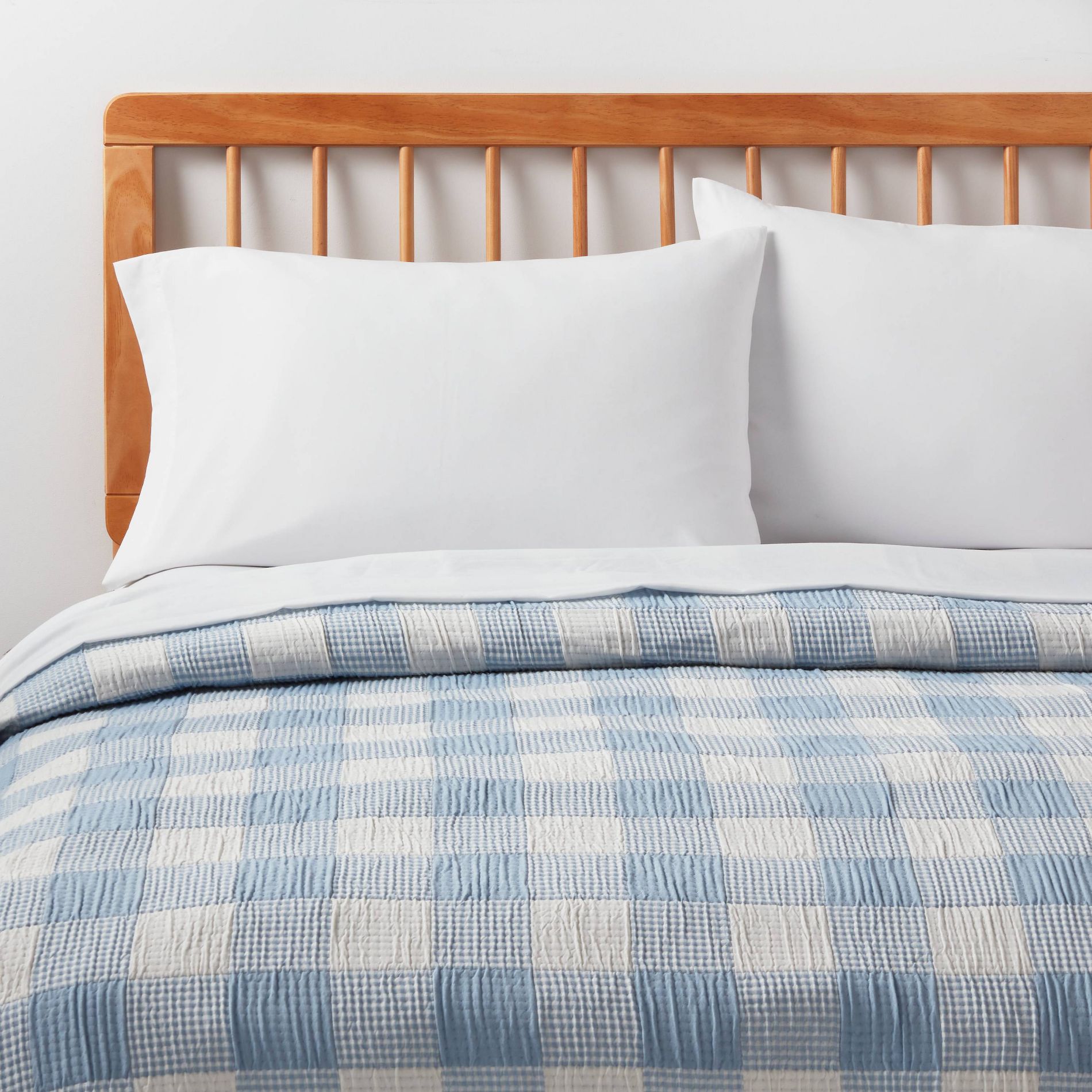 Twin/Twin Extra Long Matelasse Quilt Light Blue - Room Essentials™