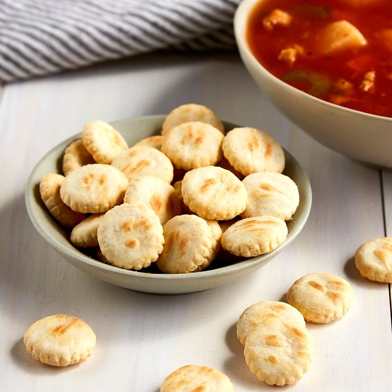 Premium Soup & Oyster Crackers - 9oz, 4 of 8