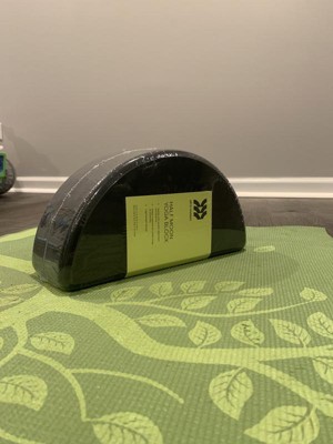 Halfmoon - Chip Foam Yoga Block w/ Cover - Charcoal
