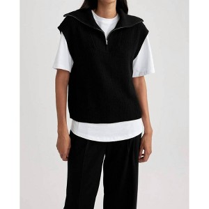 Women's Half Zip Sweater Vest - Cloud Ten - 1 of 4