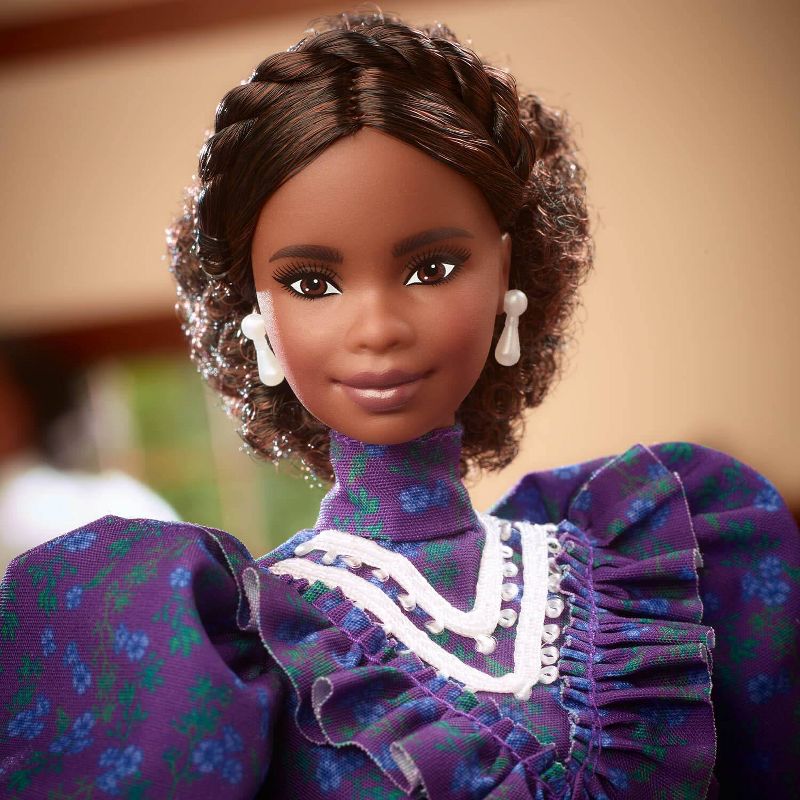 Barbie Signature Inspiring Women Madam C.J. Walker Collector Doll, 4 of 8