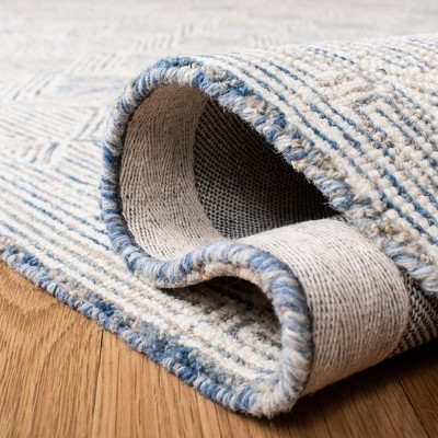 Handmade Ivory and Blue Wool Geometric Accent Rug 2' x 3'