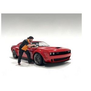 "Detail Masters" Figure 4 (Buff & Wax) for 1/24 Scale Models by American Diorama - 1 of 3