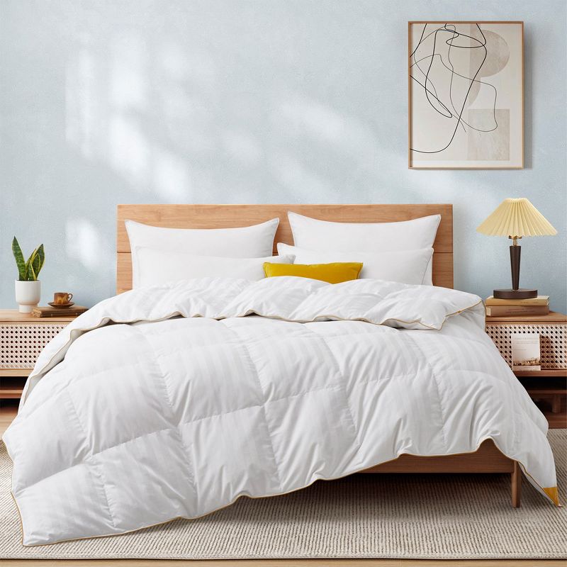 Puredown Premium White Goose Down Comforter Duvet Insert, Luxury and Comfort in One, 4 of 9