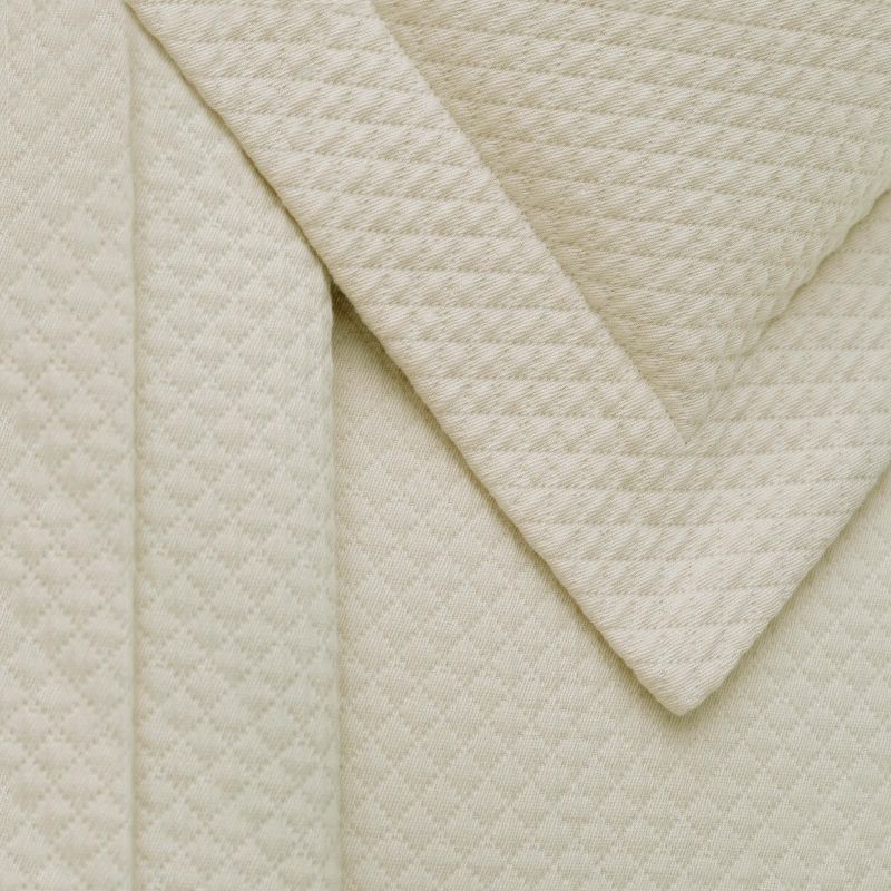 Geometric Rustic Traditional Raised Jacquard Matelasse Cotton Diamond Solitaire 3-Piece Bedspread Set by Blue Nile Mills, 3 of 9