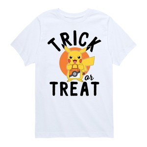 Boys' - Pokémon - Pikachu Halloween Trick Or Treat Short Sleeve Graphic T-Shirt - 1 of 4