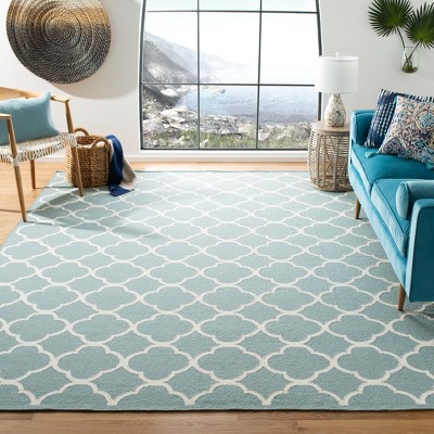 Safavieh Blue and Ivory Wool Geometric 6' x 9' Area Rug