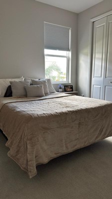 Guest review image 1 of 3, zoom in
