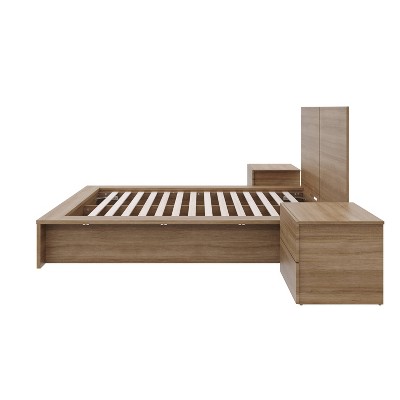 James 4-Piece Brown Oak Bedroom Set with Panel Headboard
