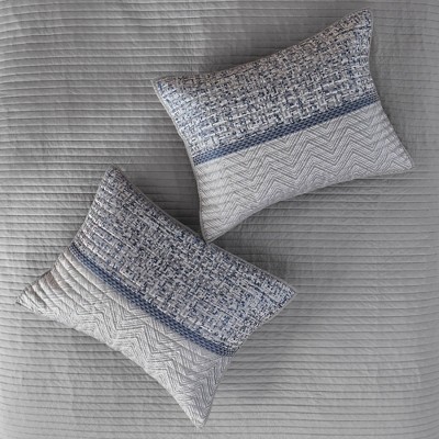 Navy Reversible Jacquard Full Quilt Set with Throw Pillows