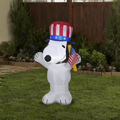 Patriotic Snoopy Inflatable with Flag and Hat, 3.5 ft Tall