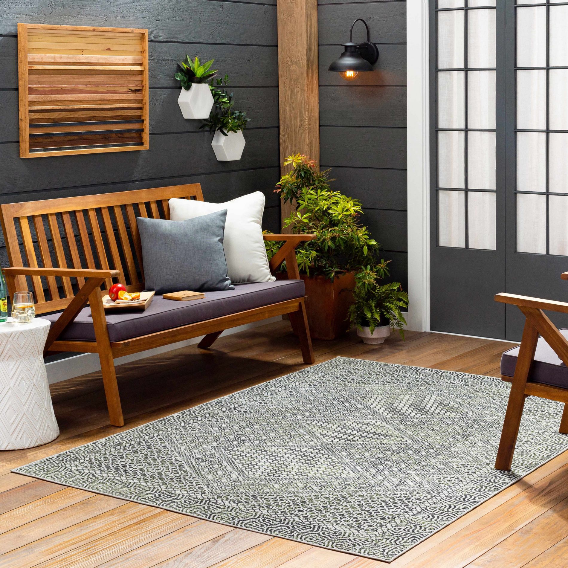 Hauteloom Round Area Rug   Black