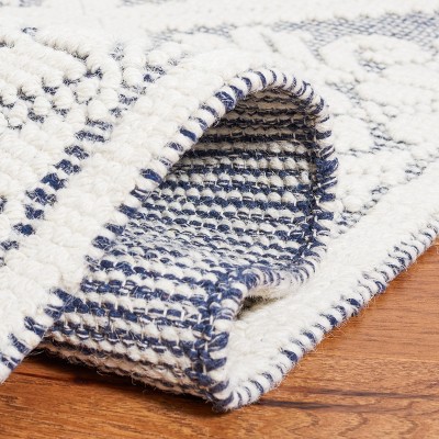 Vermont Ivory and Navy Hand-Knotted Wool Area Rug 4' x 6'
