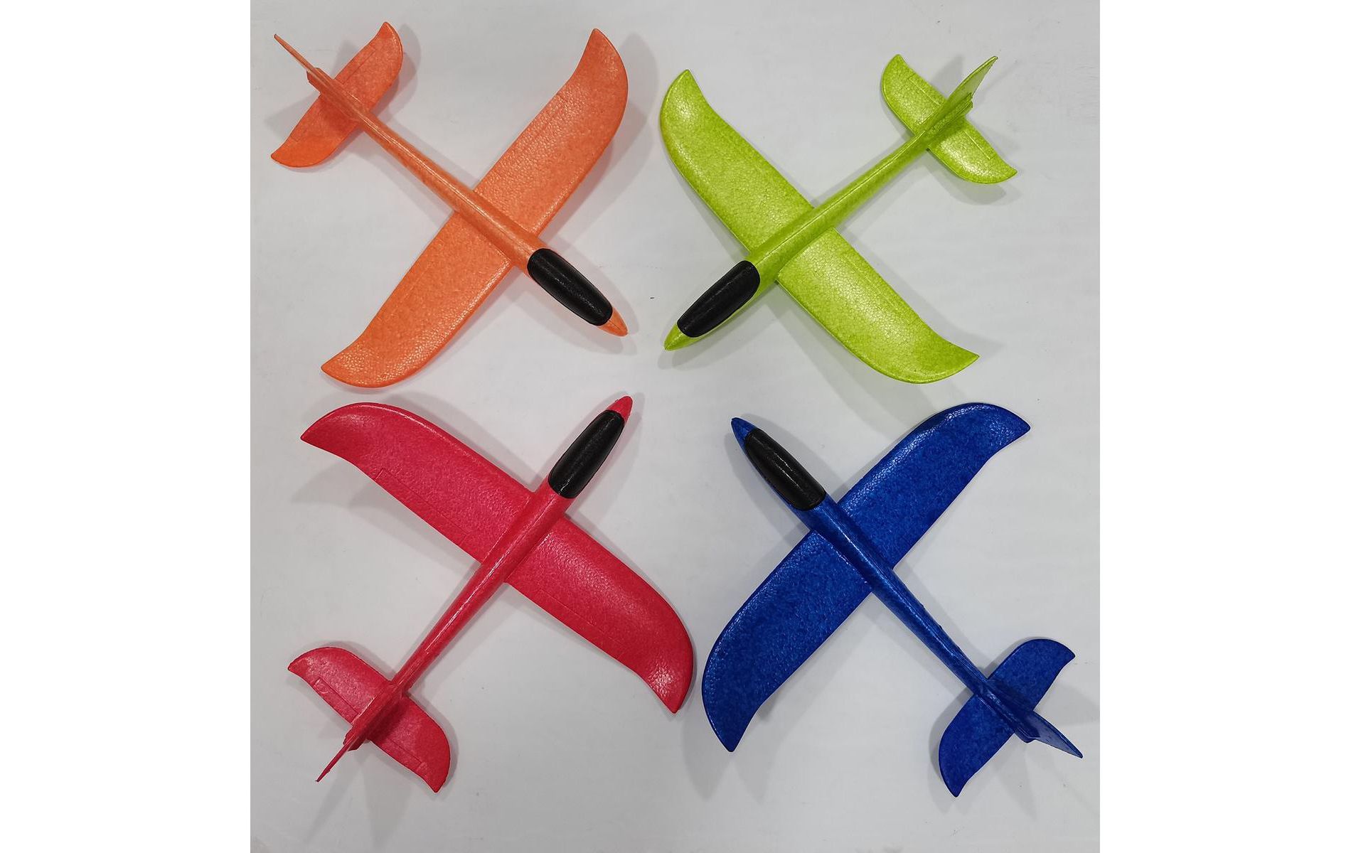 JuzToys 4 Pack Foam Airplane Toys, 17.5" Throwing Glider Plane, Outdoor Flying Toys for Kids