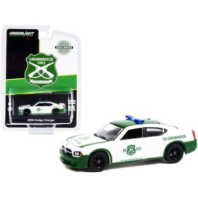 2006 Dodge Charger Police Car Green and White "Carabineros de Chile" "Hobby Exclusive" 1/64 Diecast Model Car by Greenlight