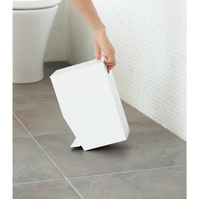 White Plastic Pedal Step Trash Can with Handle