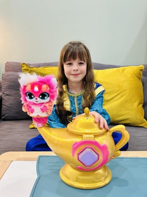 Magic Mixies Magic Genie Lamp with Interactive 8 Pink Plush Toy and 60+  Sounds & Reactions. Unlock a Magic Ring and Reveal a Pink Genie from The  Real