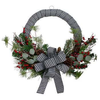 Northlight Black and White Houndstooth and Berry Artificial Christmas Wreath - 24-Inch, Unlit