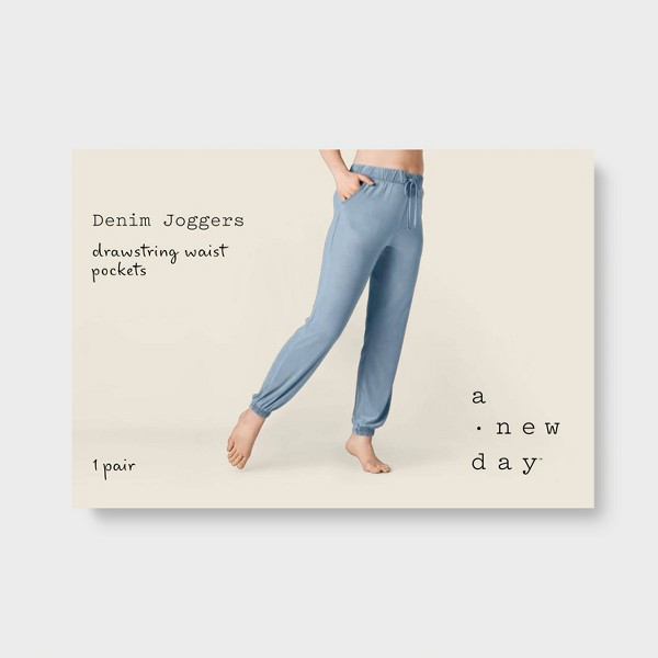 Pantalones jogger de mezclilla para mujer con cintura y puños elásticos - A New Day™ azul claro 4