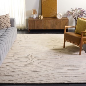 Rodeo Drive RD451 Hand Tufted Indoor Rugs - Safavieh - 1 of 4